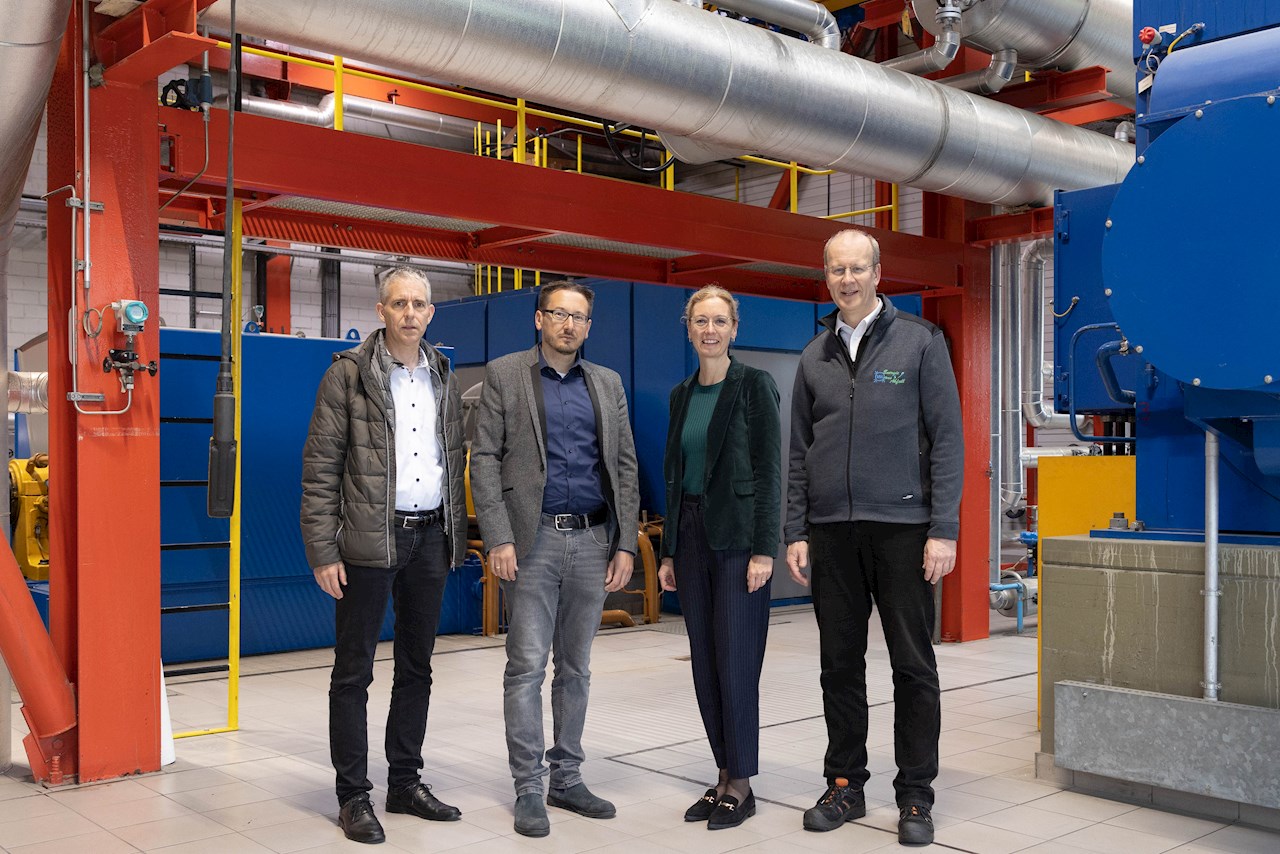 Energieministerin Sabine Monauni besucht KVA Buchs: Ausbau der Fernwärme im Zentrum der Gespräche